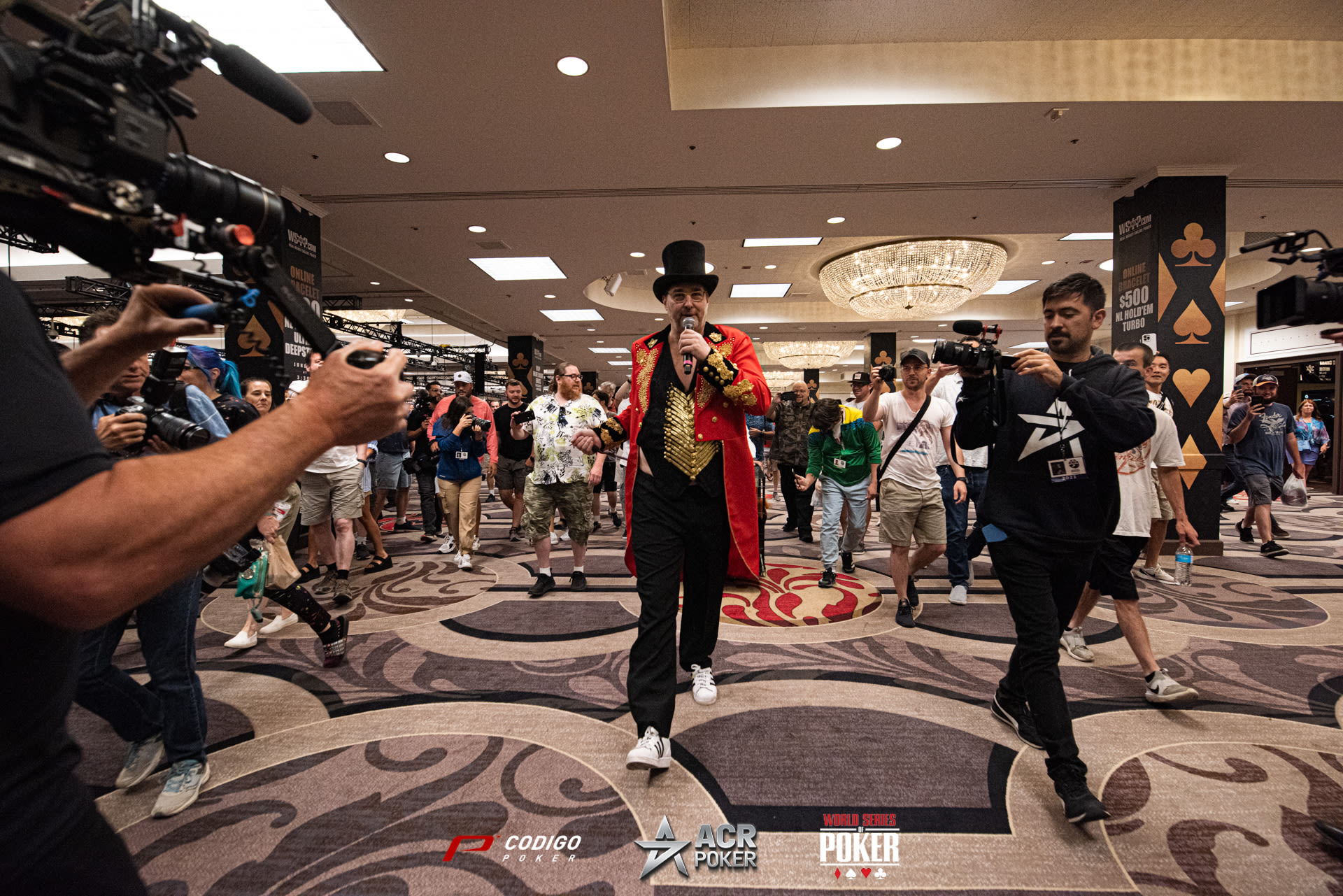 ¿Phil Hellmuth es un «jugador de ligas menores»?