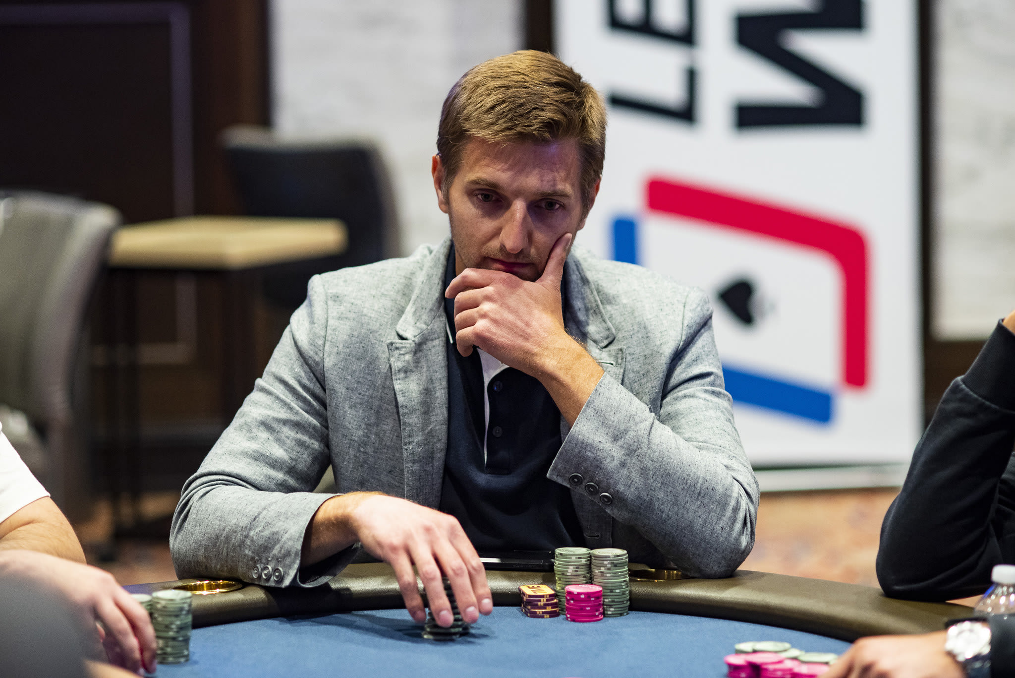 Dunst pelea en la mesa final del WPT Rolling Thunder