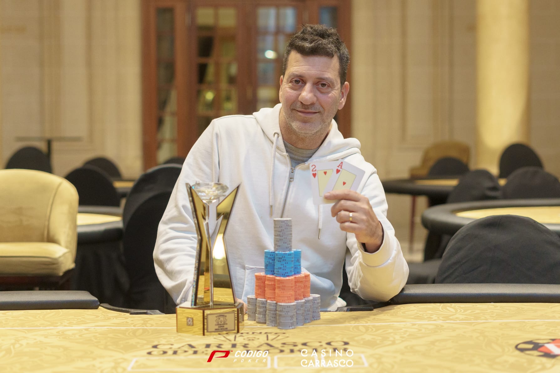 Romano brilló en el Carrasco Super High Roller y salió campeón