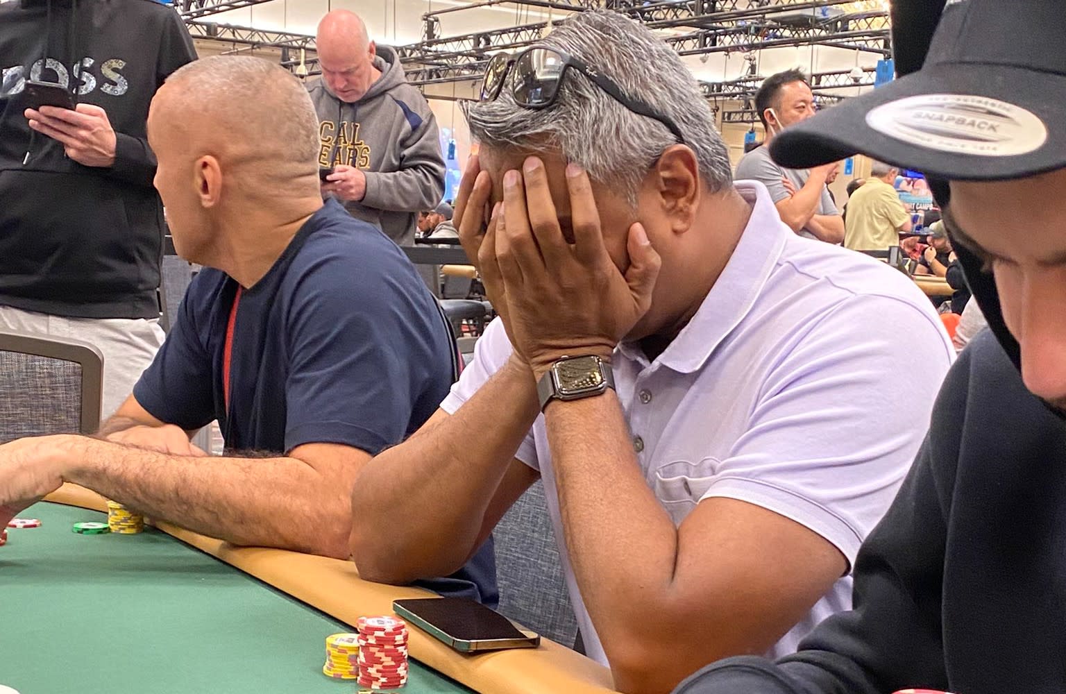 [VIDEO] ¿Foldear ases preflop en la burbuja del Main Event?