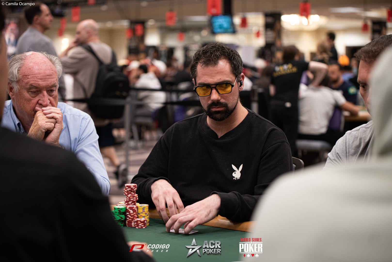 Los latinos avanzaron a paso firme al Día 4 del WSOP Main Event