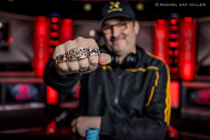 Phil Hellmuth: la historia de cada uno de sus 17 brazaletes