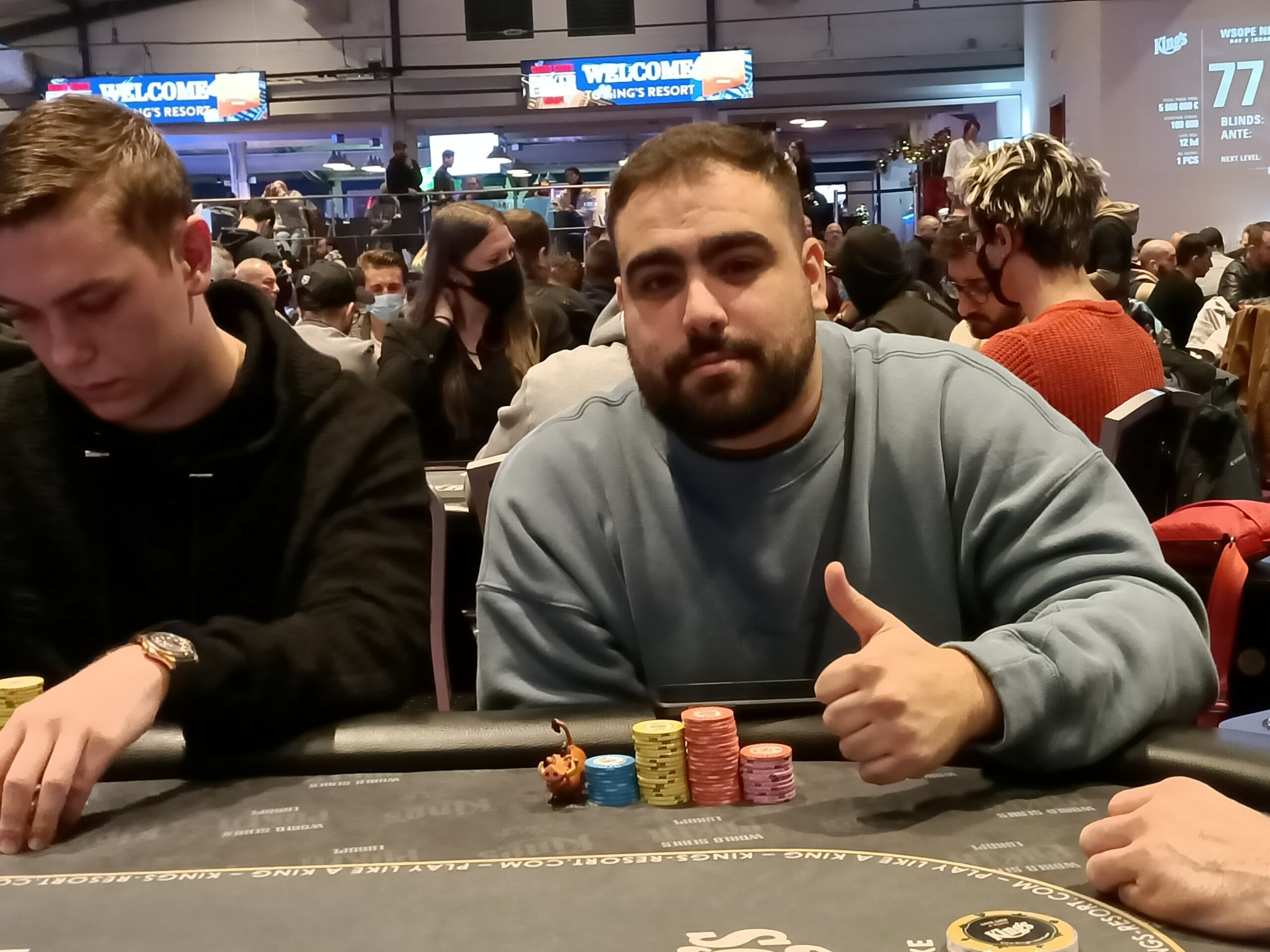 En menos de un año ganó un brazalete y un jackpot millonario