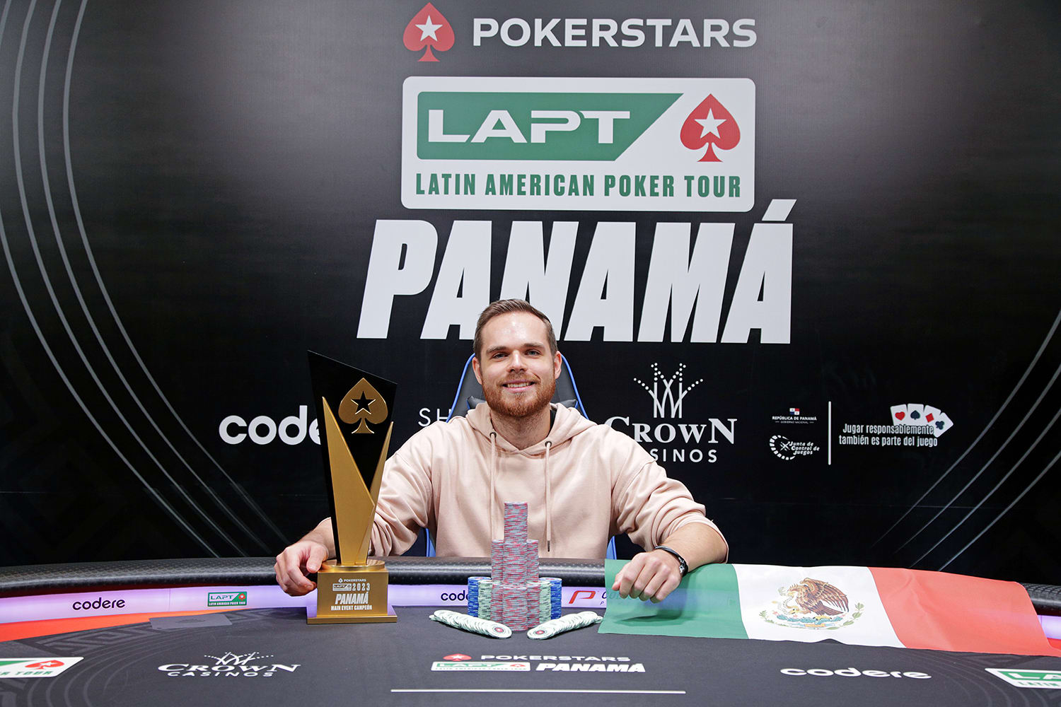 Anton Meekma festejó en el Main Event del LAPT Panamá