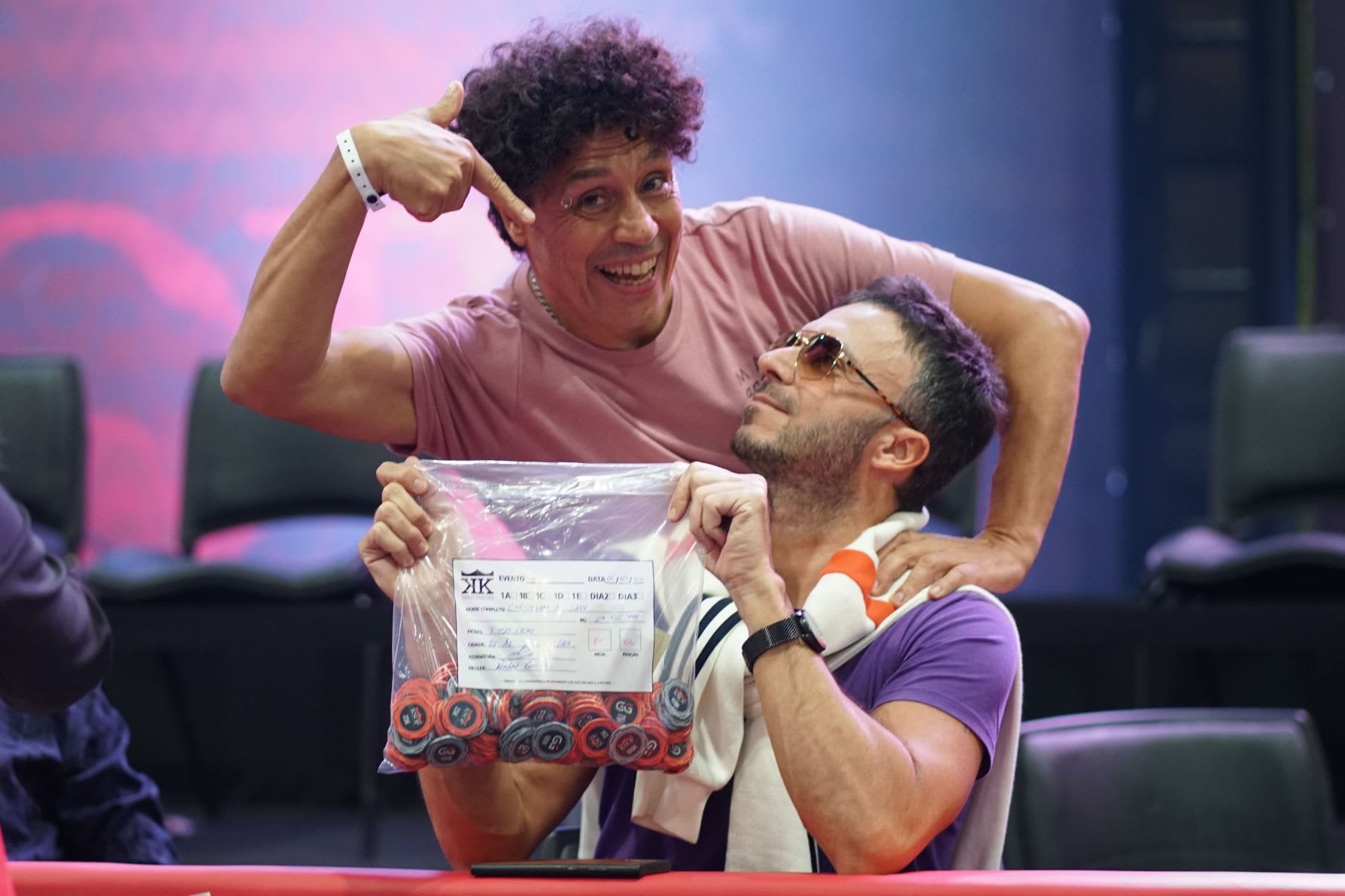 Belluscio lidera la mesa final del Main Event del KSOP South America