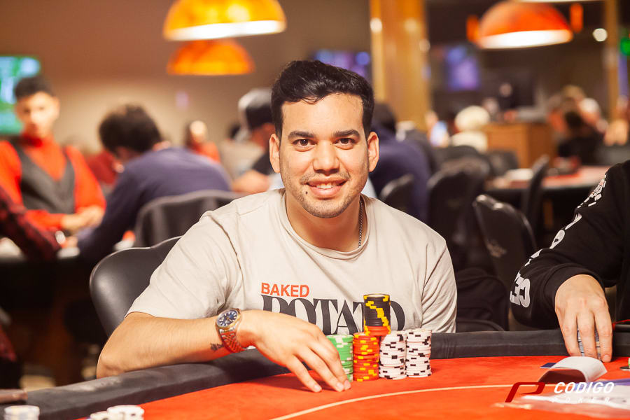 Acosta lideró la primera jornada del High Godzilla