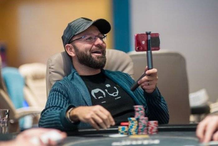 [VIDEO] Negreanu, el youtuber, está de vuelta en la WSOP