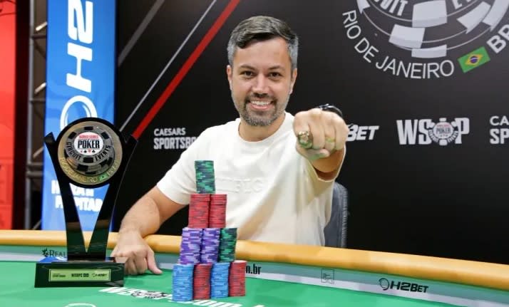 WSOP Brasil: casi no juega, gastó tres balas y ganó el Main Event