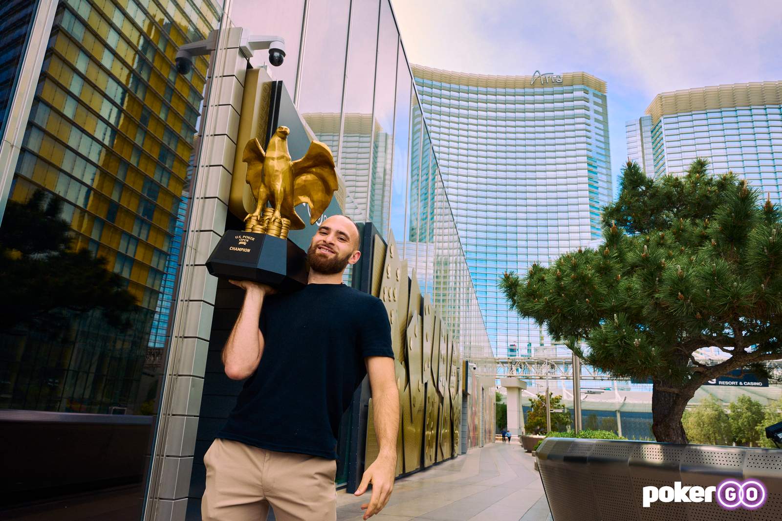 Aram Zobian levantó el águila del U.S. Poker Open