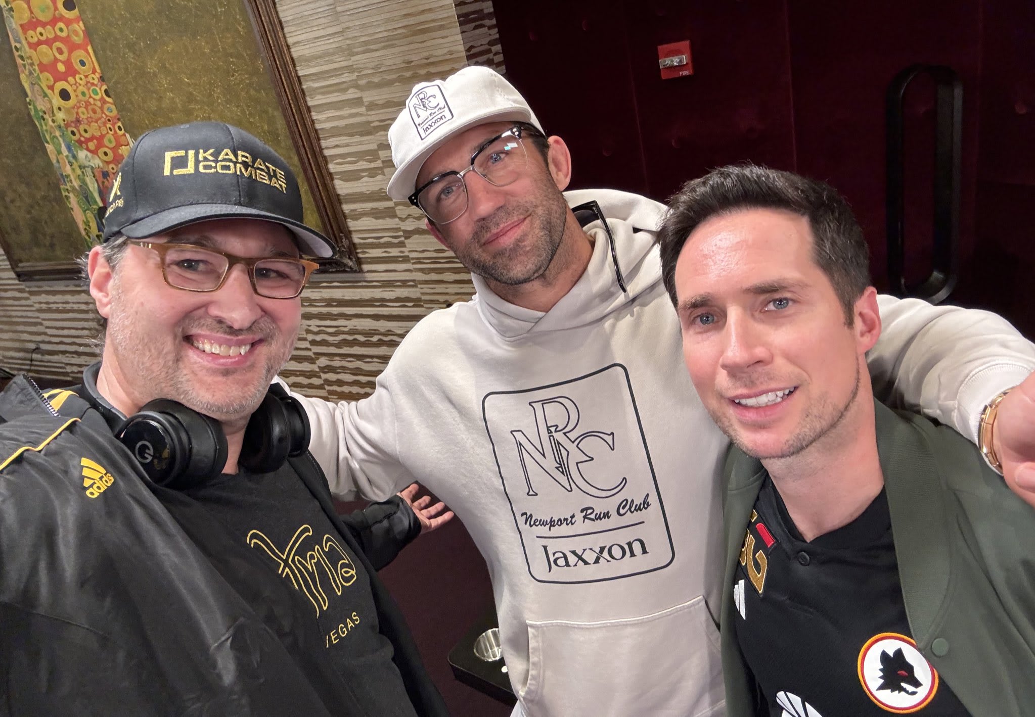 Hellmuth se divirtió en el Karate Combat de Hustler Casino