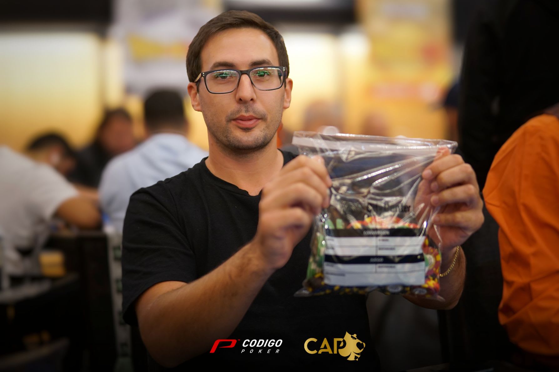 CAP Rosario: Repetto dominó la primera jornada del Main Event