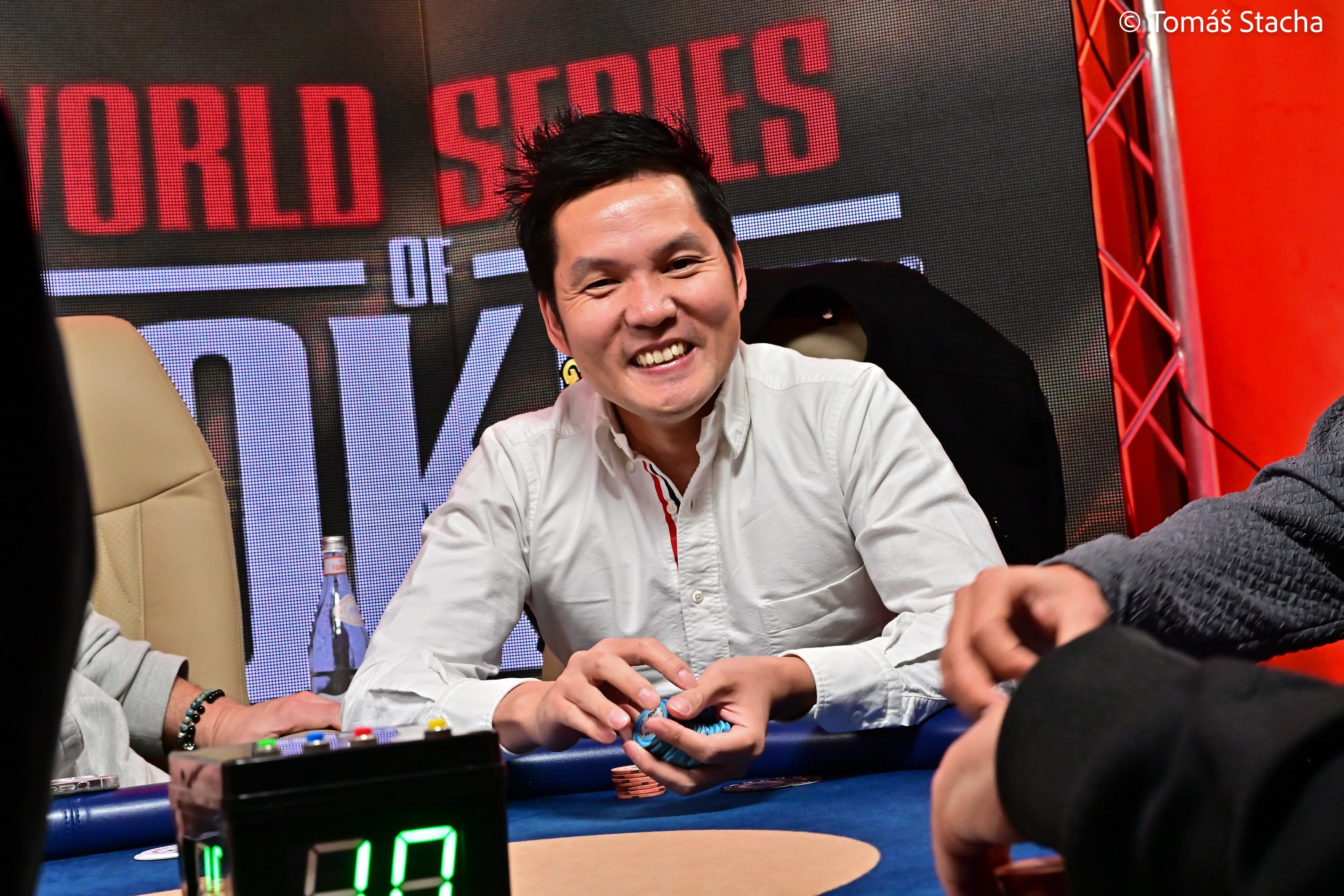 Escándalo: Ren Lin descalificado y el argentino Guillermo Pinarello podría ser el nuevo campeón