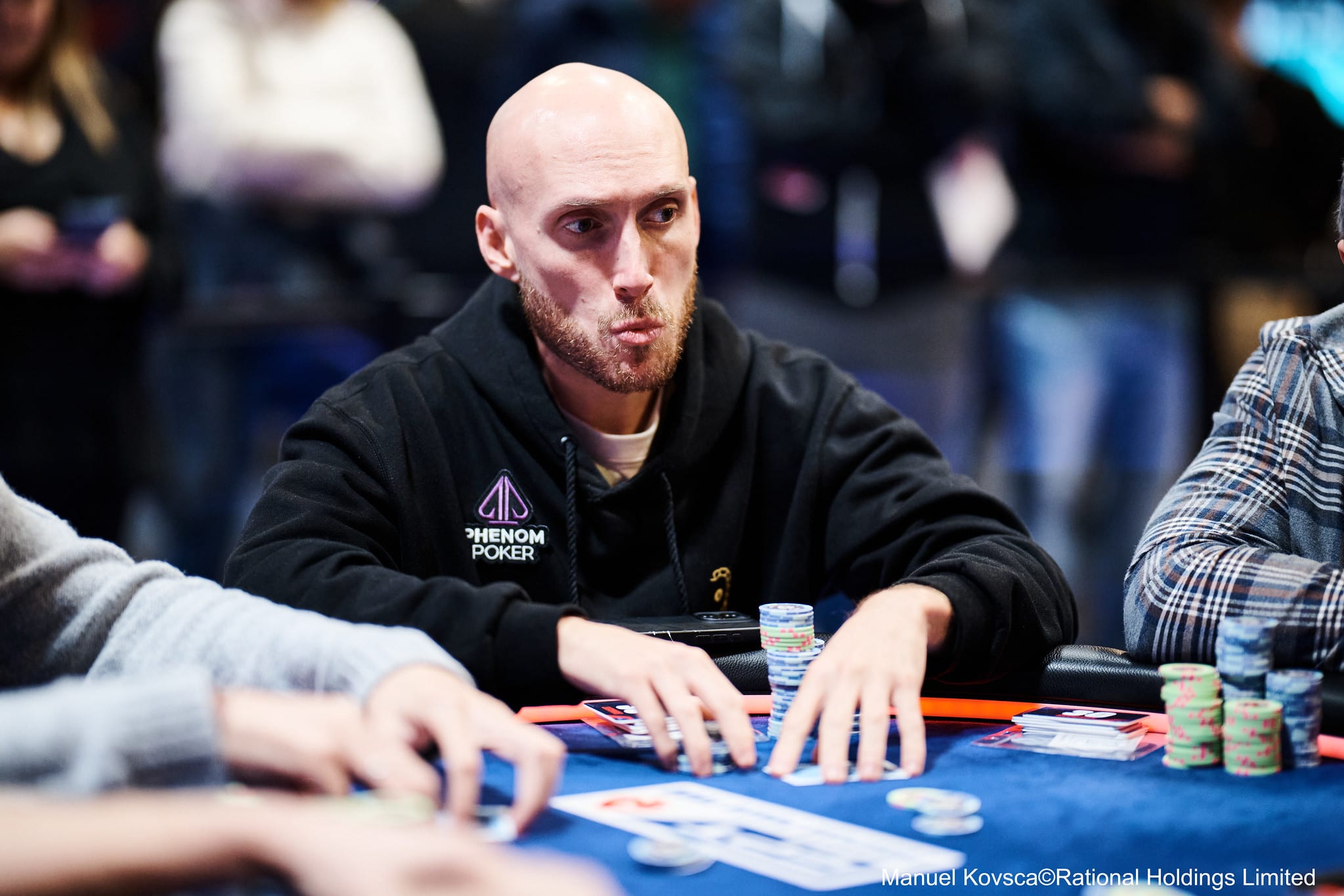Benítez está entre los finalistas del Main Event más grande de Montecarlo