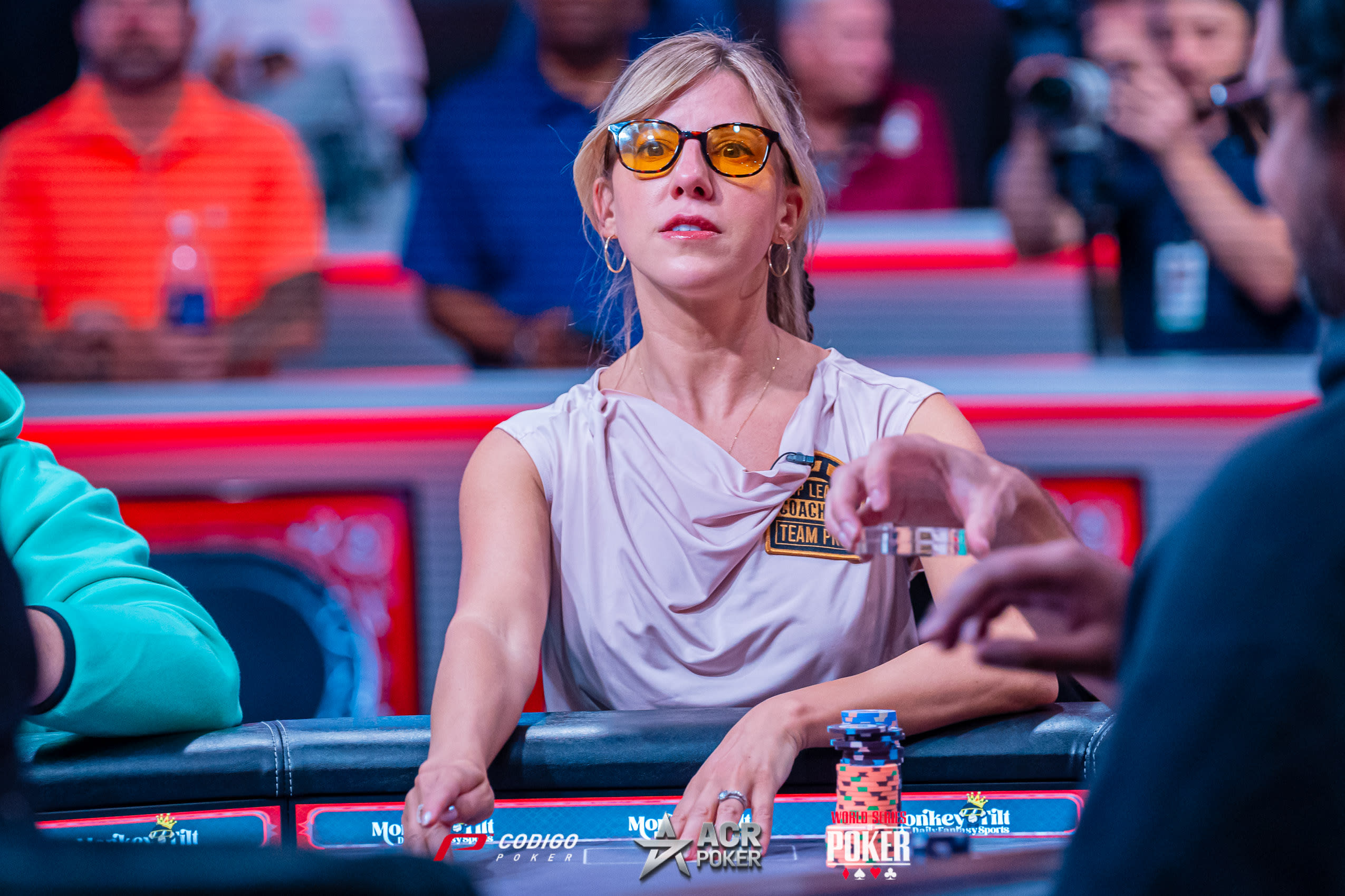 Kristen Foxen hizo su debut en el show Cash of the Titans