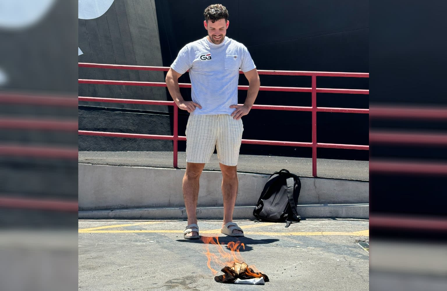 Kevin Martin apela a la superstición y quema su camiseta tras el Main Event