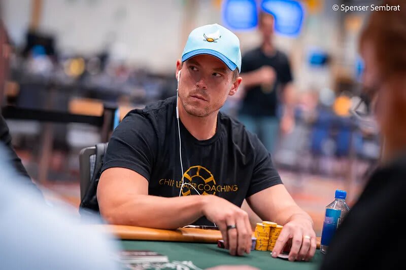 Según Alex Foxen, «el poker no es un problema matemático»