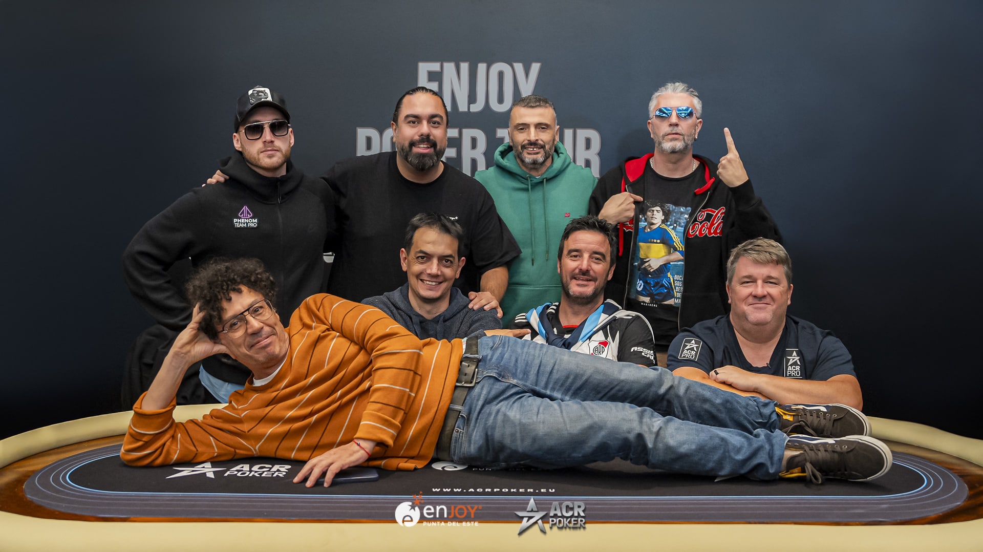 Alache lidera la estelar mesa final del Enjoy Poker Tour