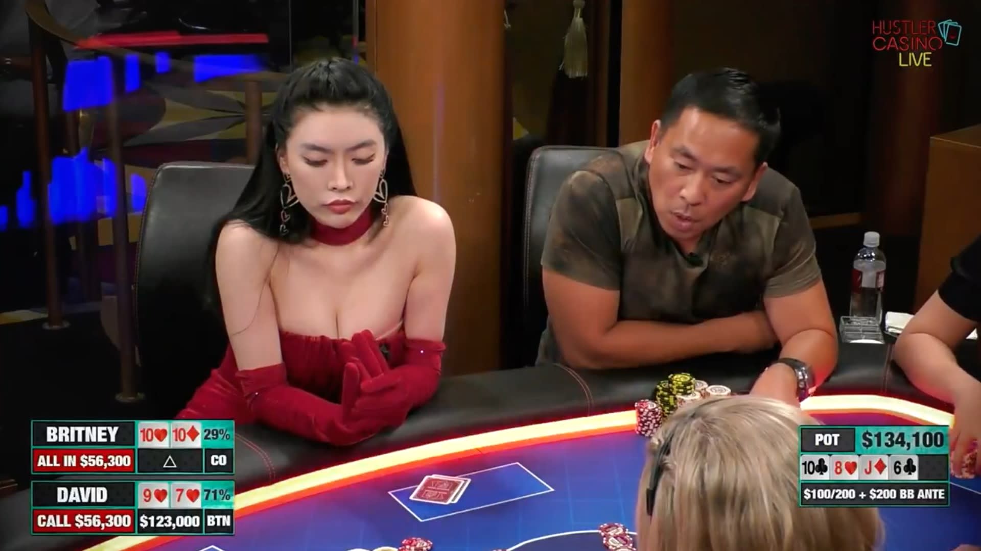 Set flopeado vs. escalera flopeada en un pozo de US$135K