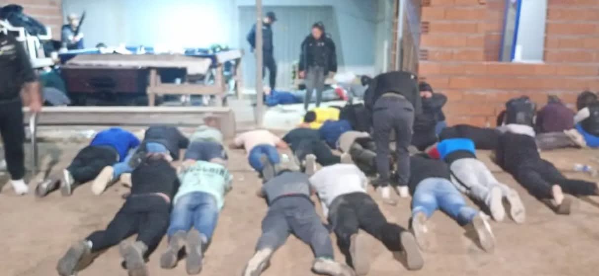 Jugaban al vóley pero era un casino clandestino