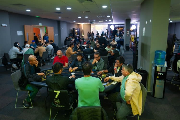 Circuito Dorado De Poker 1