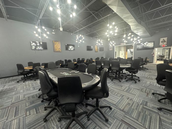 Cómo funciona la nueva sala de poker que no cobra tarifas por asientos