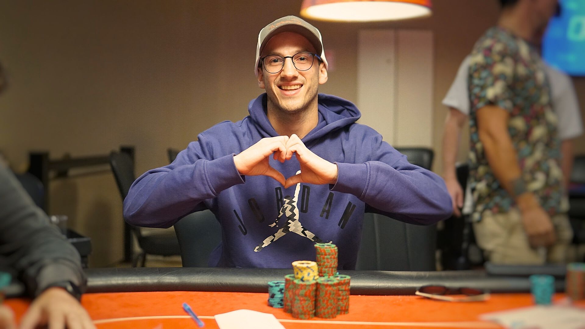 Bruno Sanzoni lidera el Super High Roller del CAP Buenos Aires