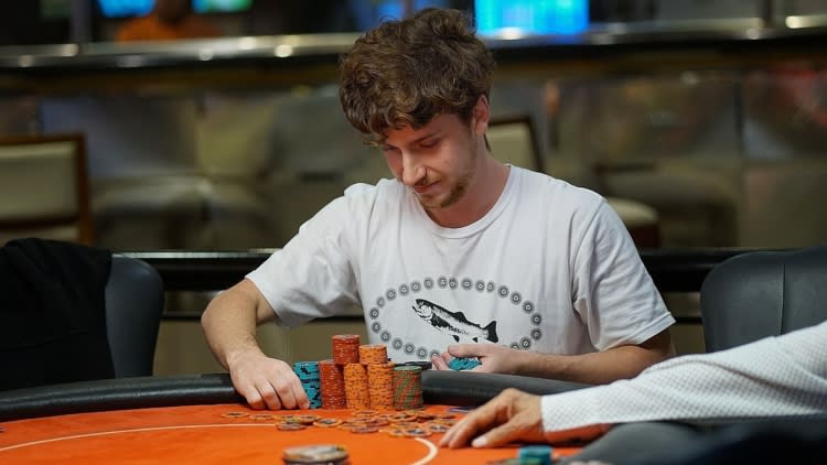 Cap Buenos Aires Super High Roller Dia 1 Neuman