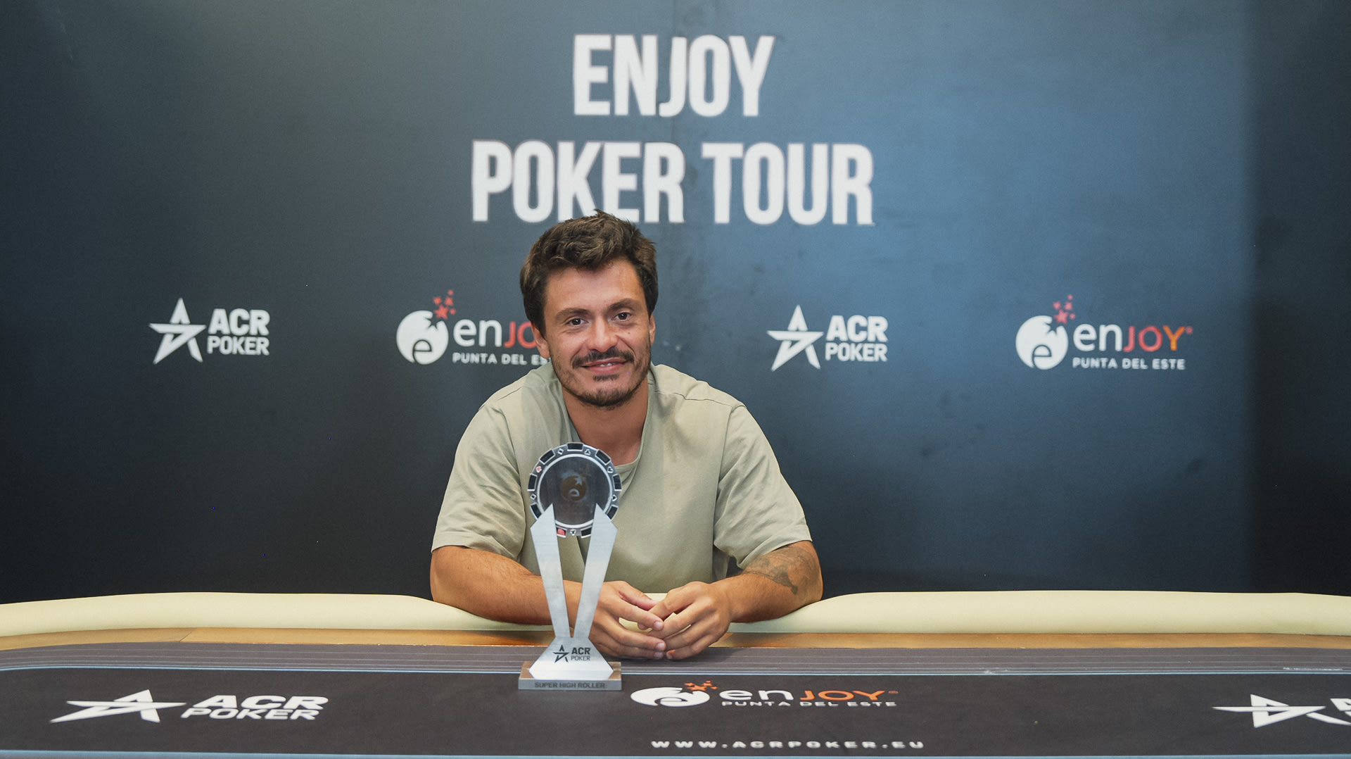 Ramiro Petrone se quedó con el Super High Roller del Enjoy Poker Tour