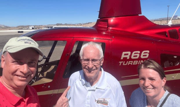 Pareja Casino Helicoptero