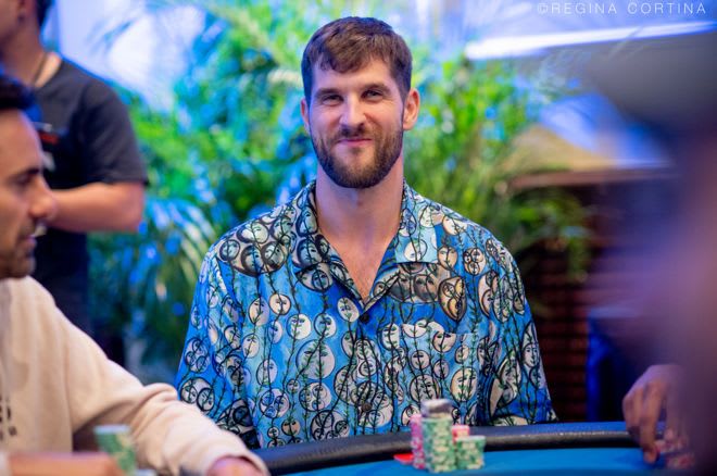 Un profesional ganó más de US$1 millón sin jugar una mano en las Triton