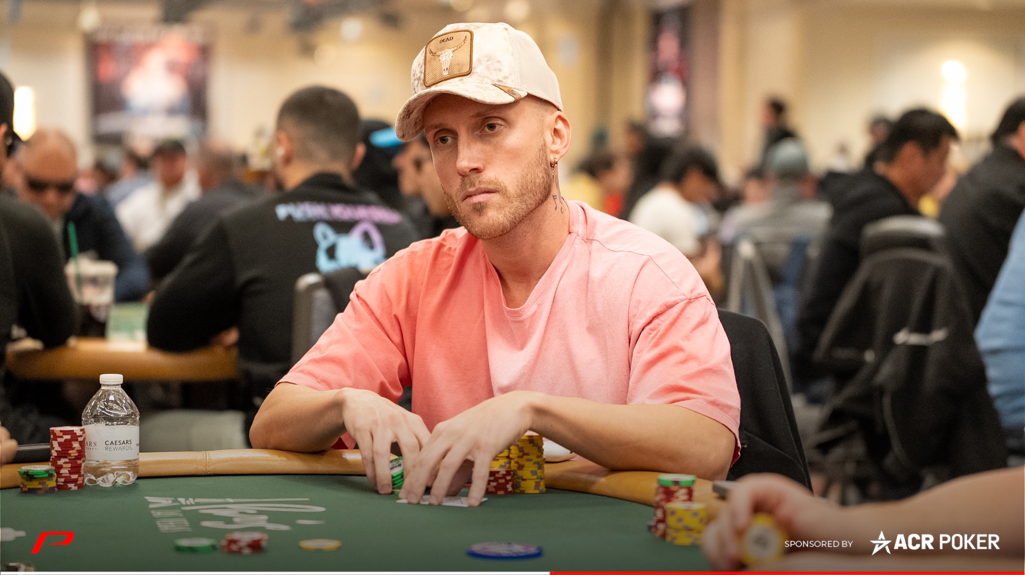 Francisco Benítez lidera a los latinos en el día final del Mid-Stakes Championship