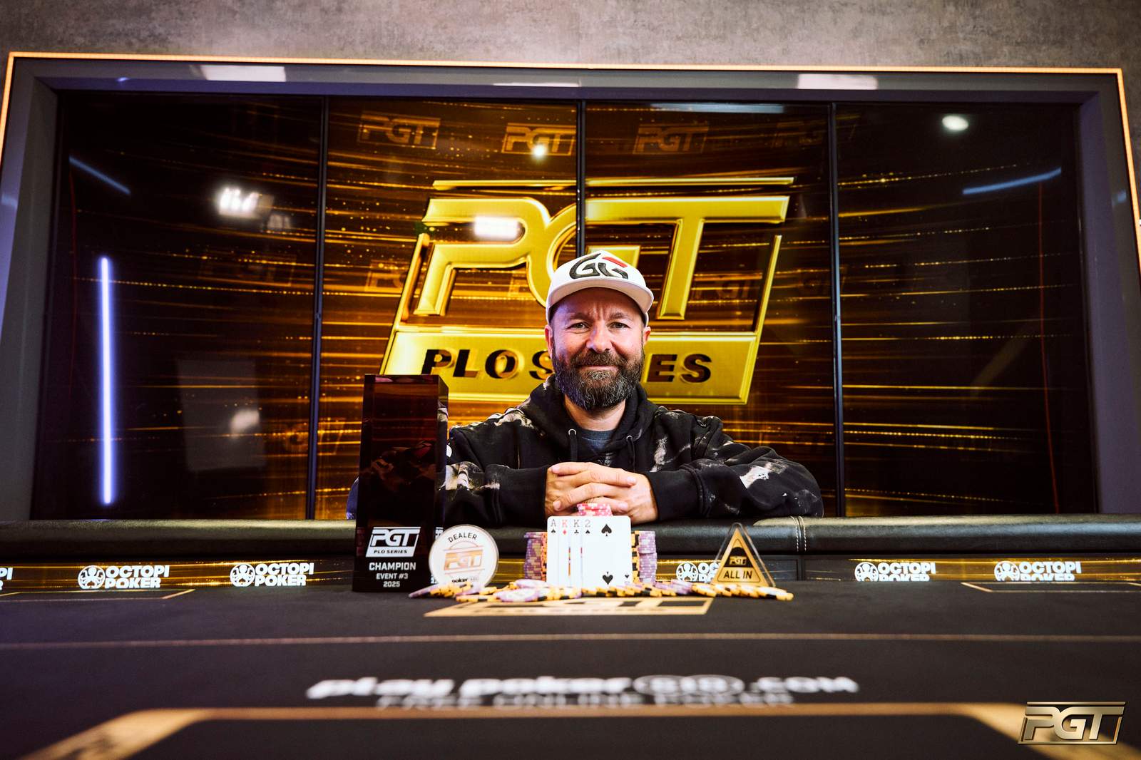 Triunfo récord para Daniel Negreanu con cuatro cartas en el PGT