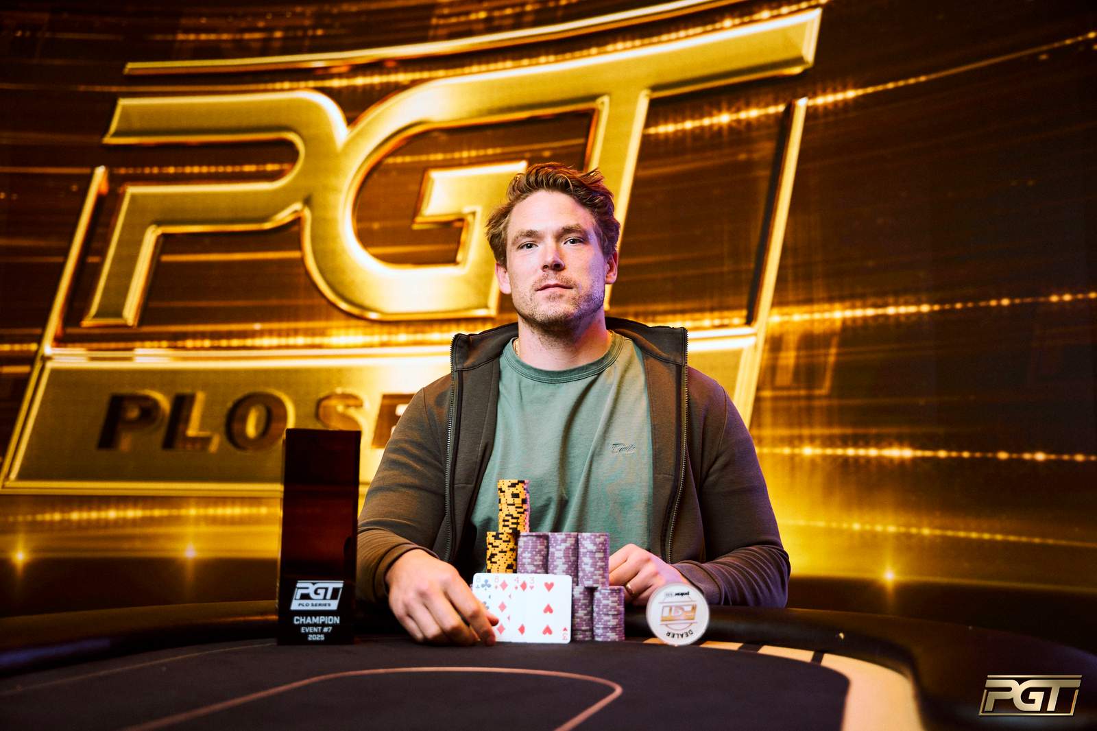 Alex Foxen obtuvo su octavo trofeo del PGT y superó los US$45M en ganancias