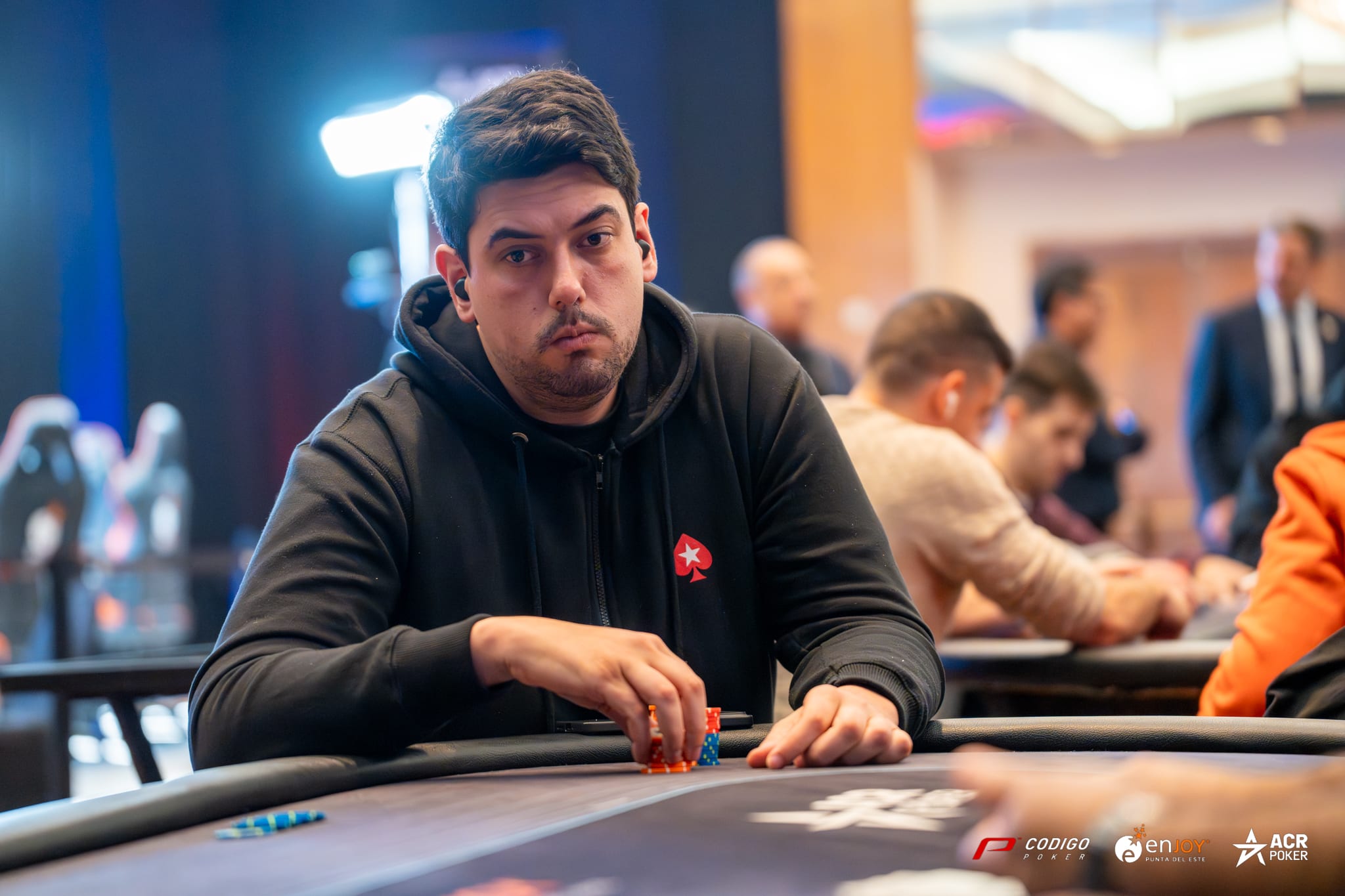 Nicolas Zeballos High Roller 300K Dia 2 Enojoy Agosto 2025