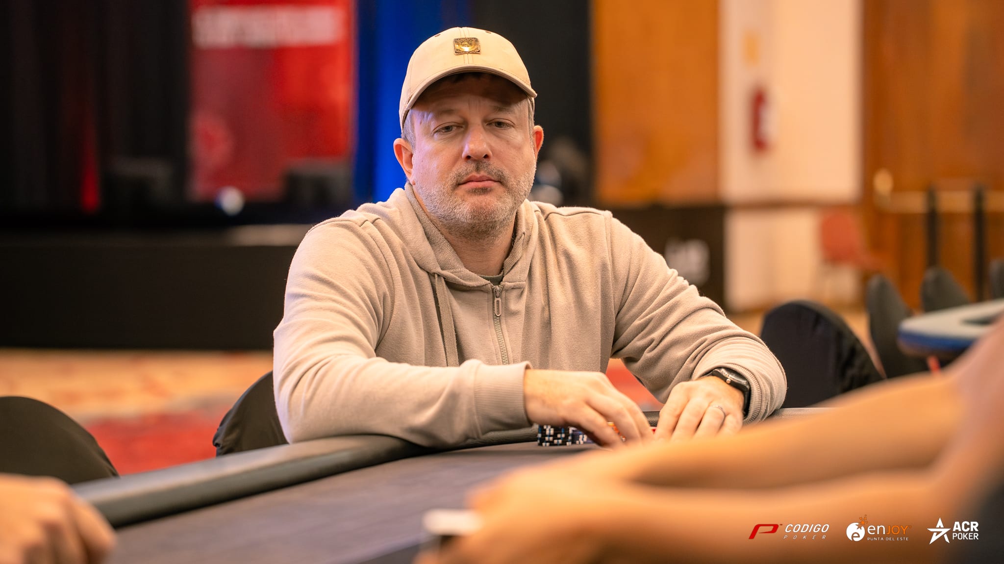 Carlos Peuvrie Main Event Dia 1C Enjoy Agosto 2025