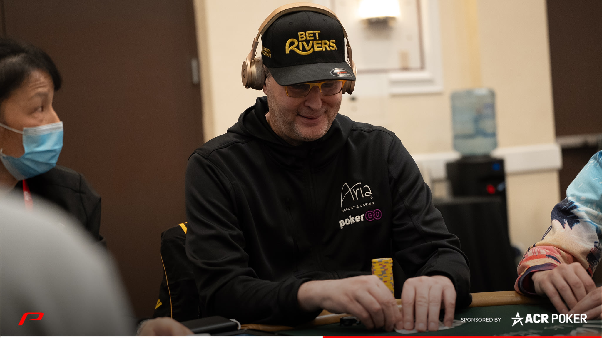 [VIDEO] Phil Hellmuth y la suerte del campeón: quads vs. color