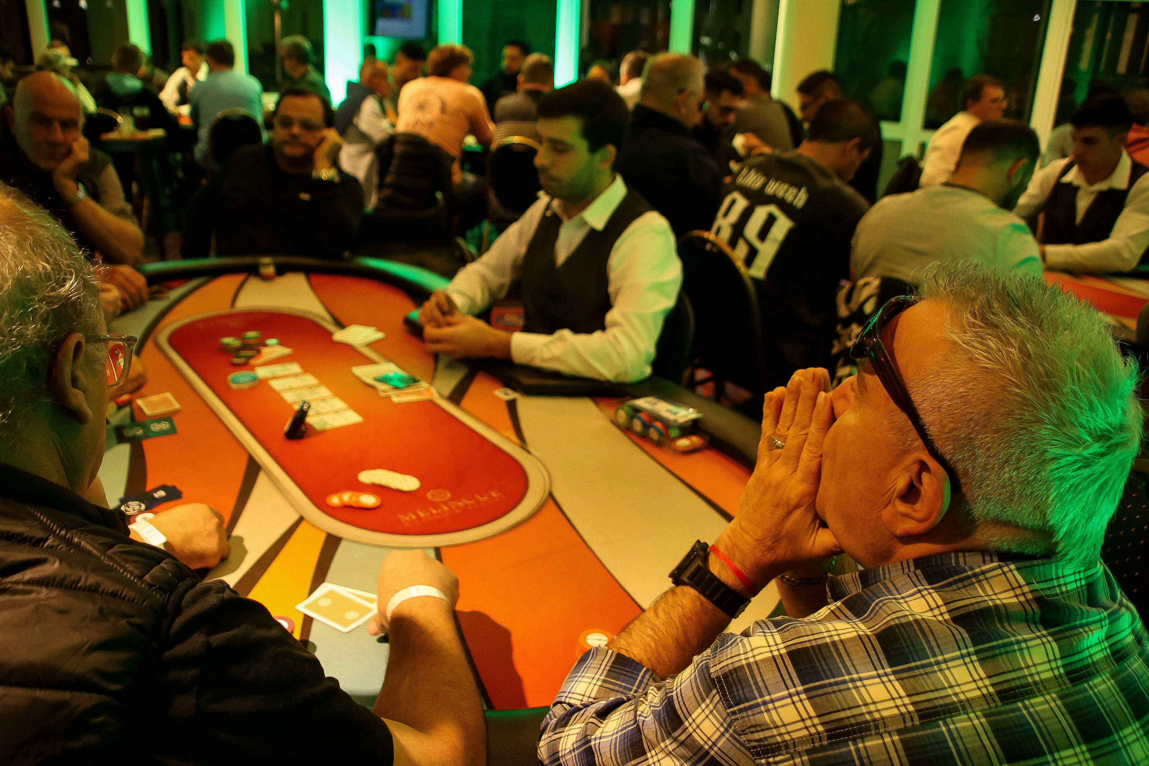 Manuel Malone lidera el Día 2 del Poker Green en Casino Melincué