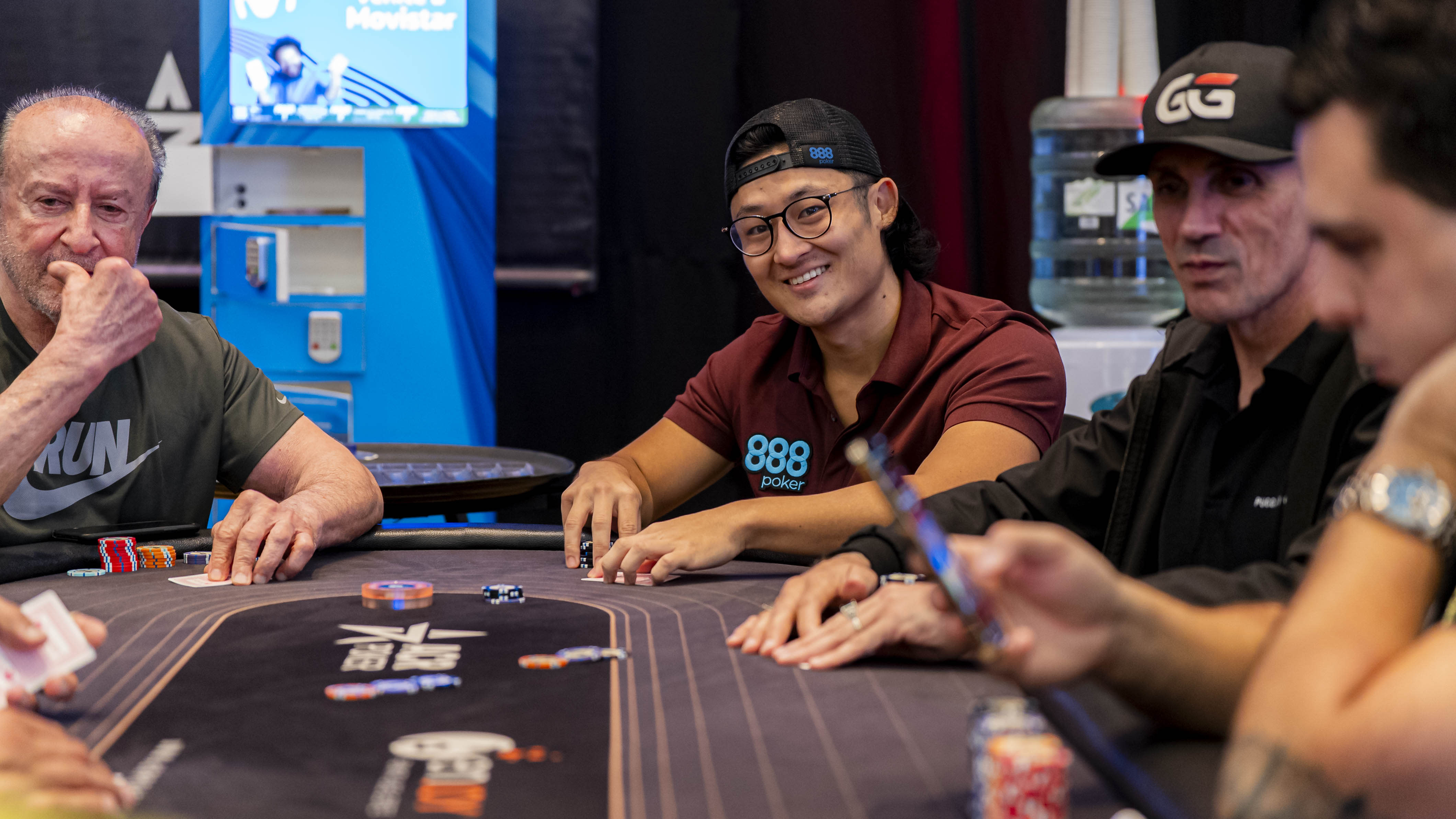 Léo Jokura reage na FT, crava Evento 6 da WSOP Online e conquista bracelete