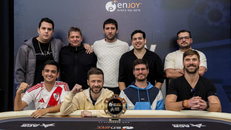 Carlos Leiva Davi Cola Eduardo Acosta Elliot Smith Julian Nunez Luciano Machiarelli Vlad Lache Super High Roller Dia 2 Ept Mayo 2025