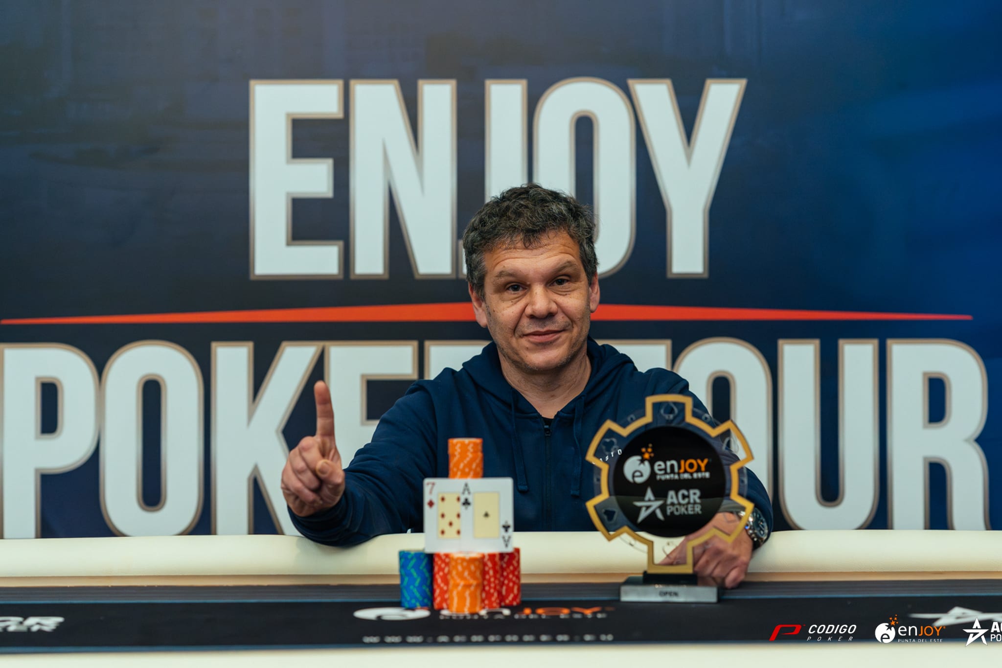 Danilo Zanelli é o primeiro campeão do Enjoy Poker Tour