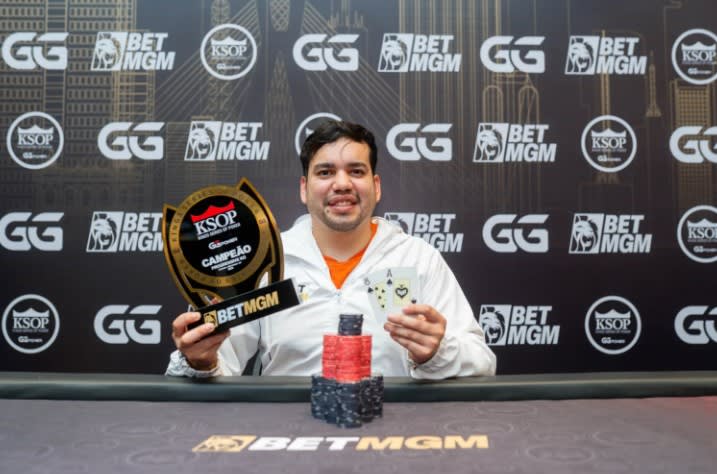 KSOP: Eduardo Acosta metió un título y un runner up