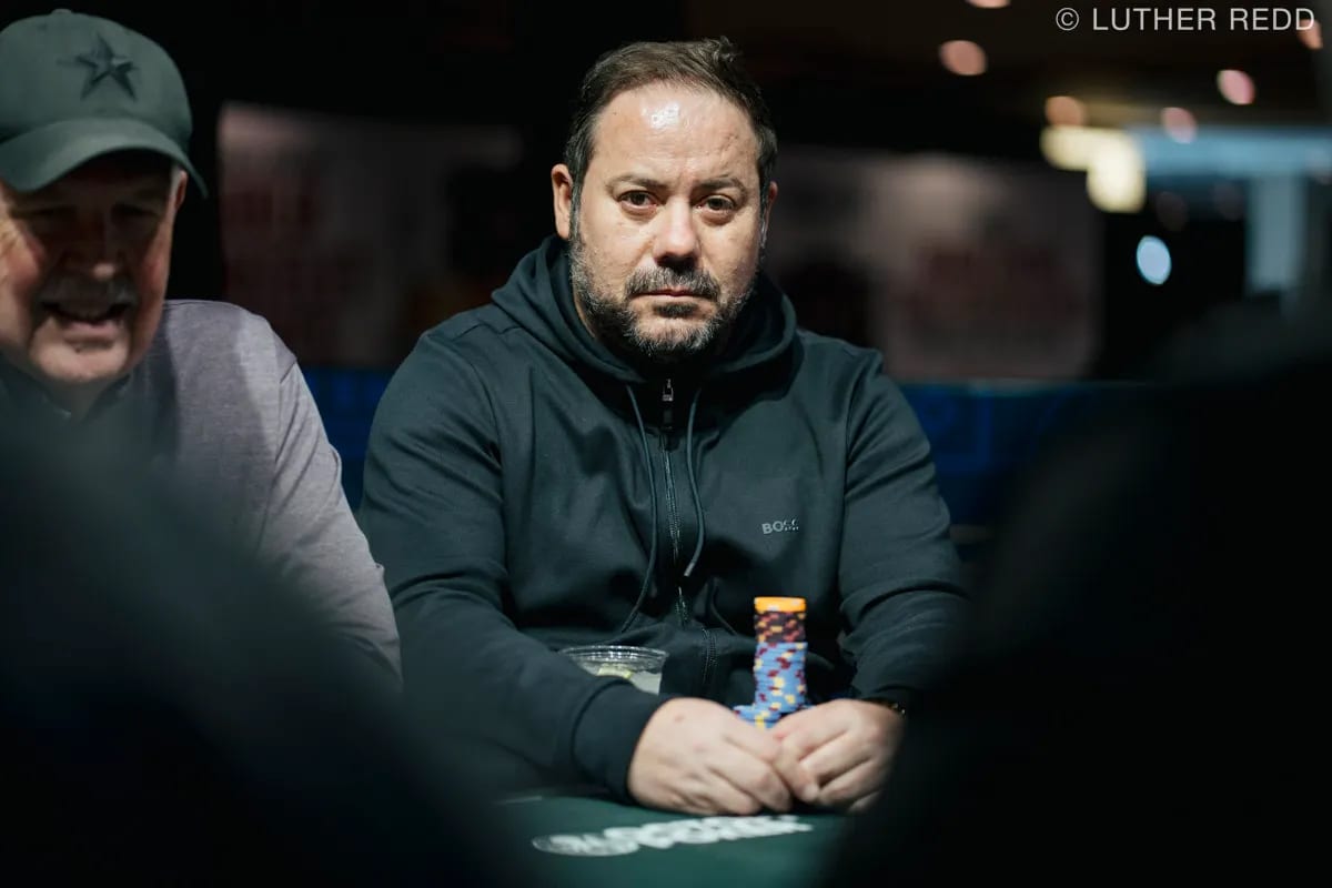 Luciano Melo é eliminado no início da FT do Evento 45 da WSOP