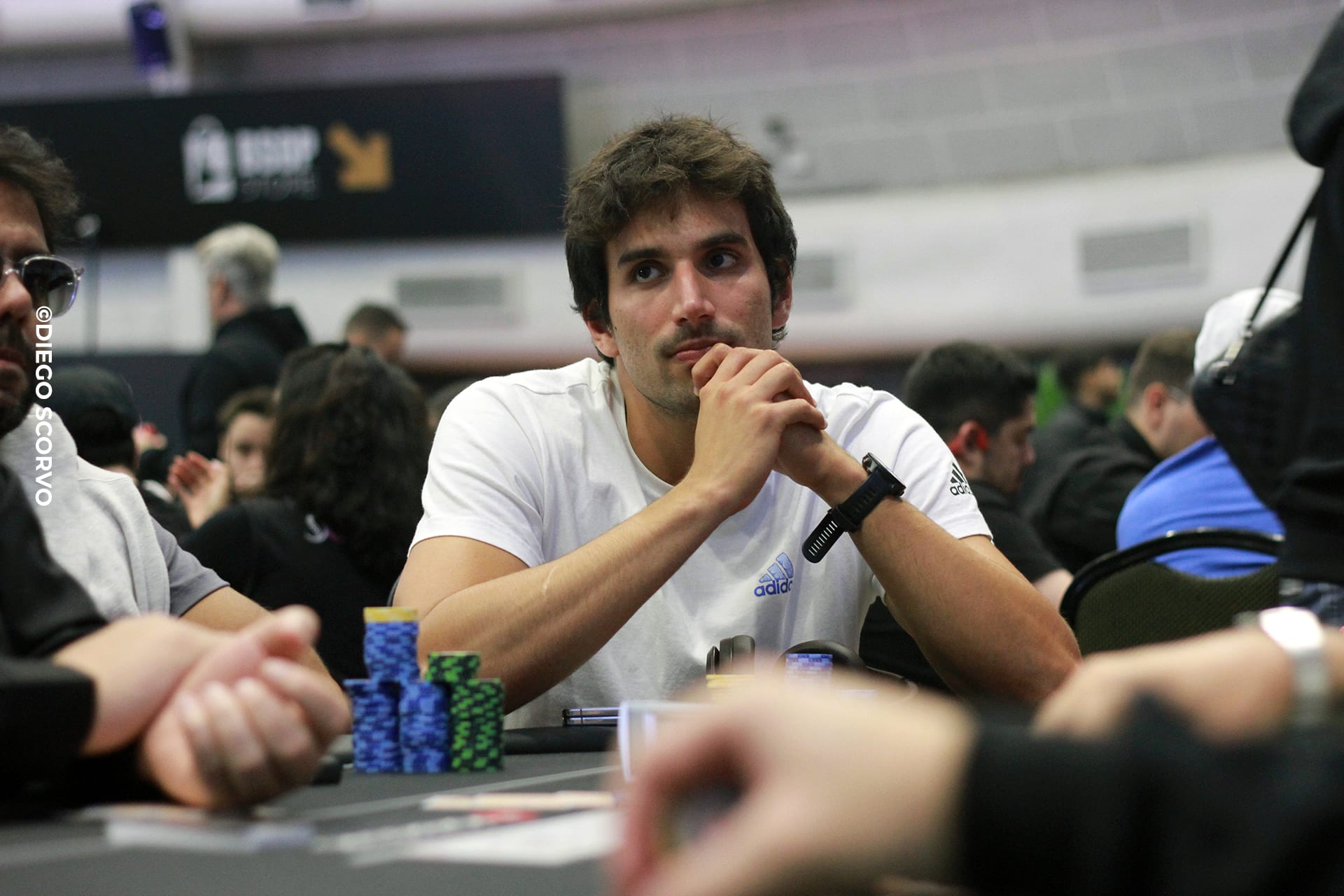 Henrique Starling volta a vencer $525 Bounty Hunters HR