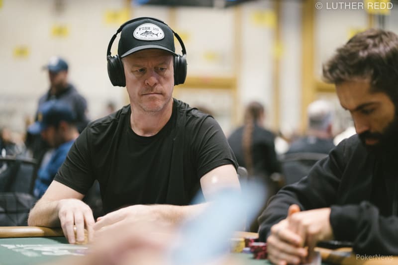 Erick Lindgren assume a liderança do Poker Players Championship