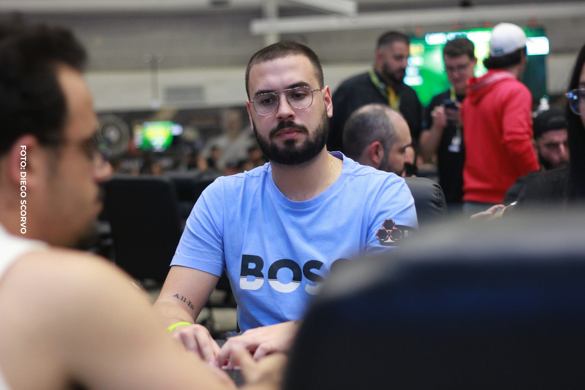 Lucas Rocha sobe ao pódio do Sunday High Roller $1.500
