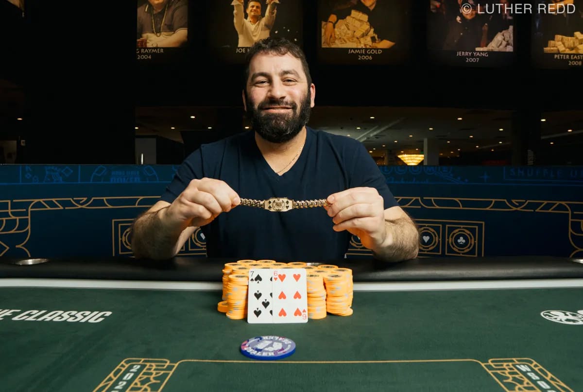 Justin Fawcett crava Ultra Stack da WSOP 2025