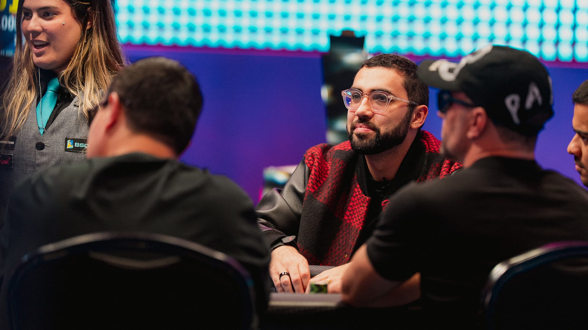Rafael Moraes cai na bolha do ITM no Super High Roller do BSOP Winter Millions