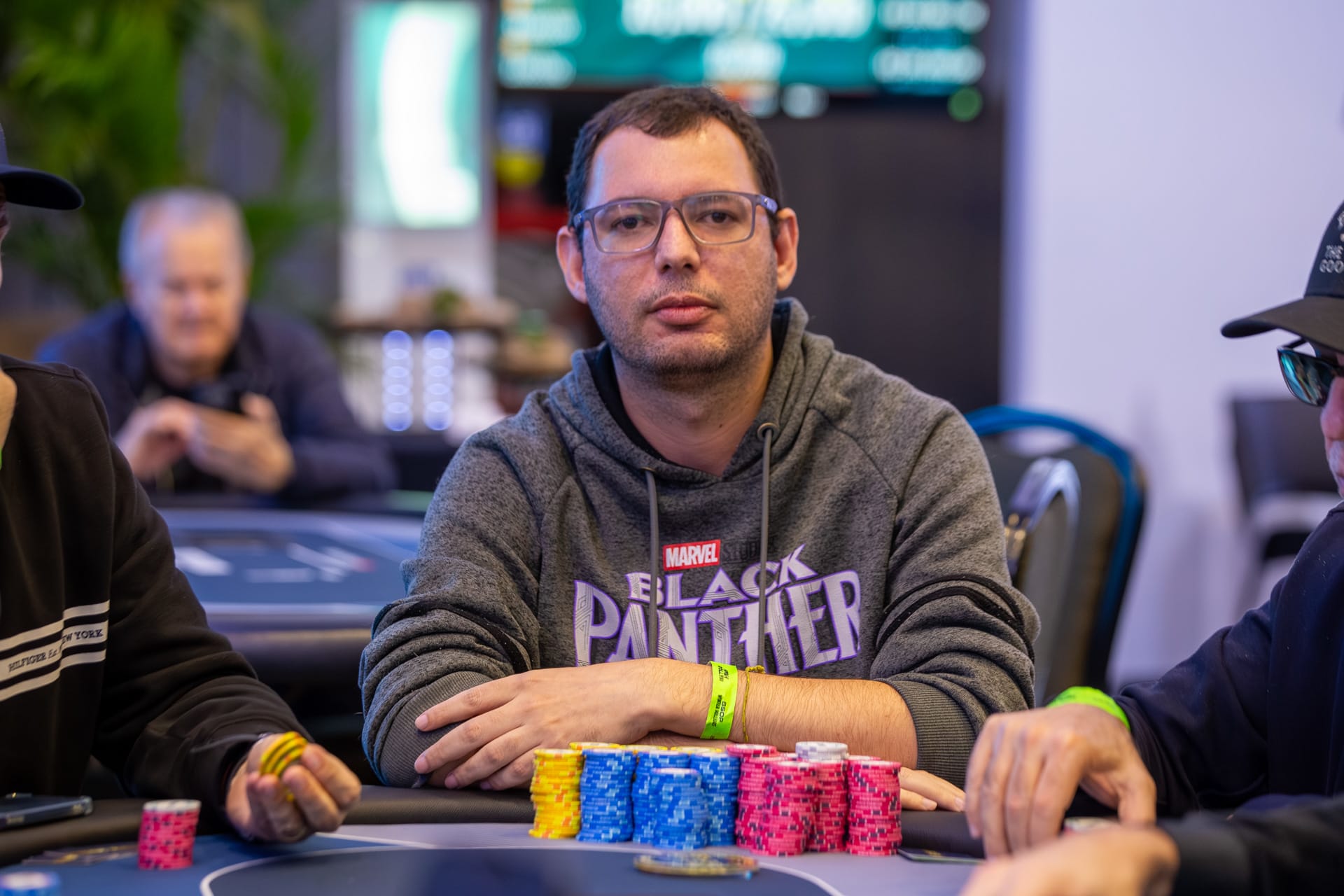 William Fernandes larga na frente no Grand High Roller do BSOP Winter Millions