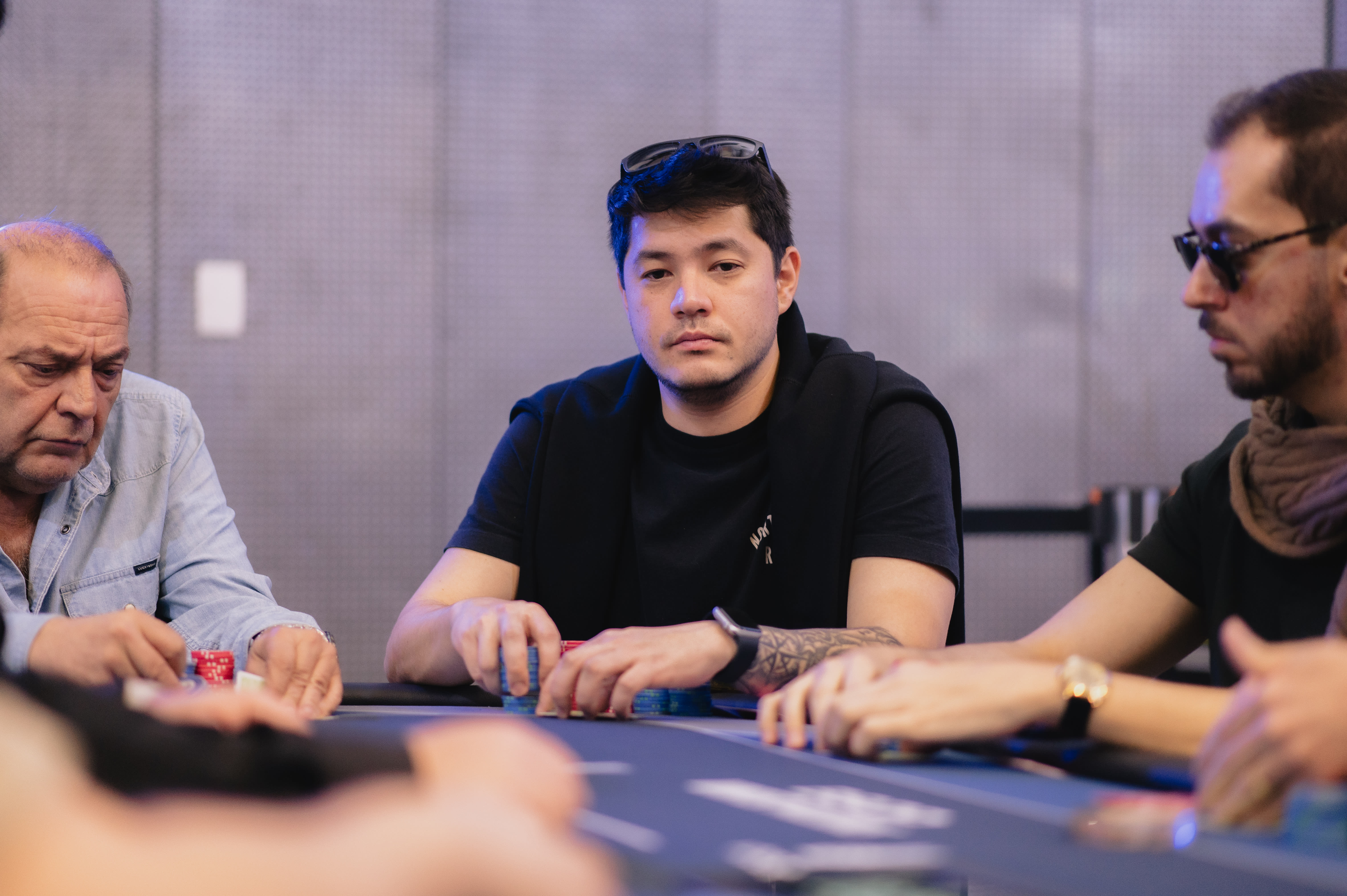 Caio Ozawa lidera os oito finalistas no Mini Championship do BSOP Winter Millions