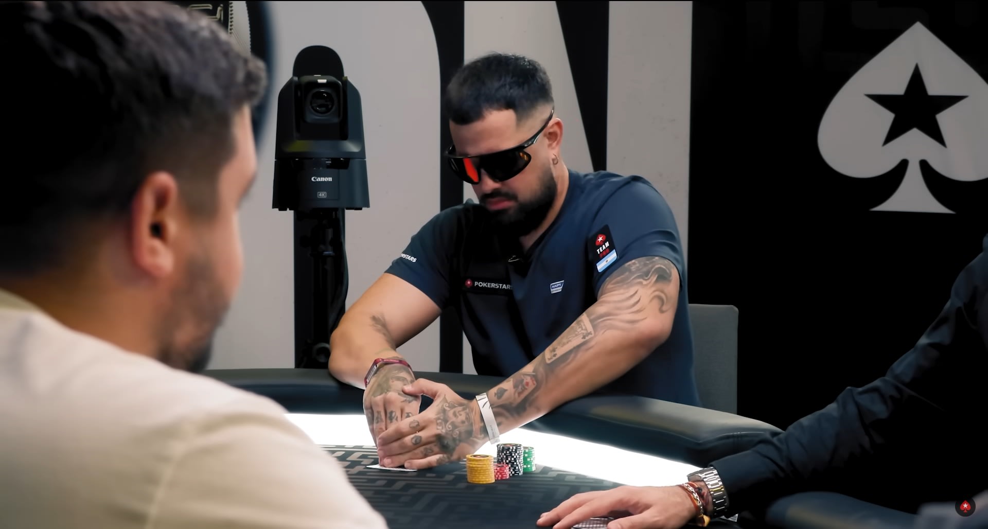 Papo Mc Golden Button